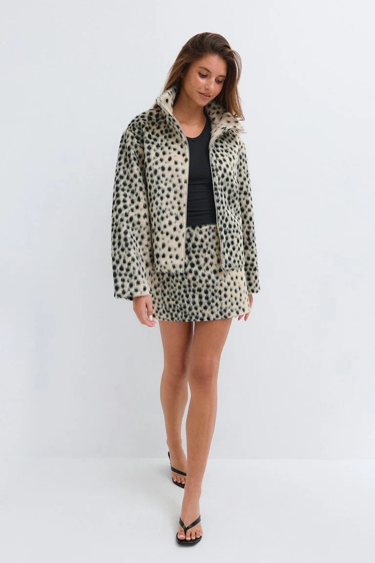 BELORA Diane faux fur jacket full look