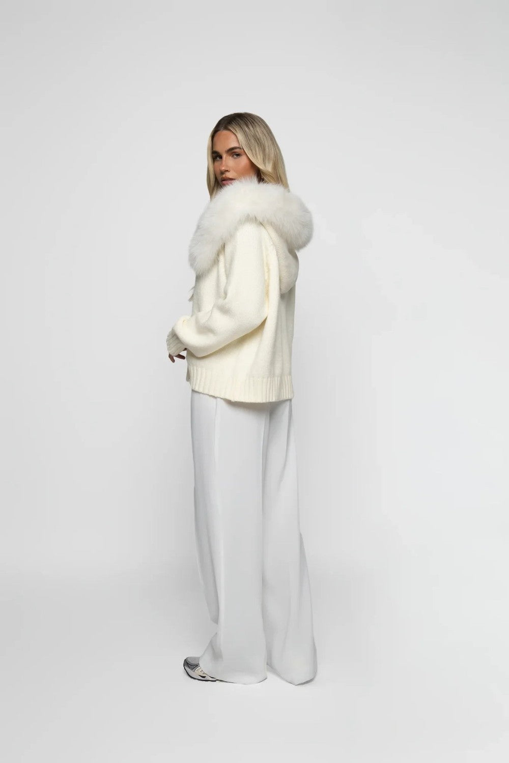 BELORA Ophélie hooded knit jacket white back